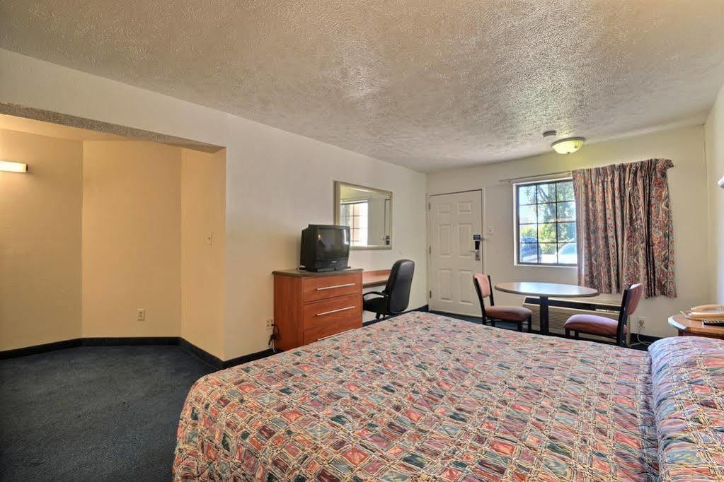 Days Inn By Wyndham Indianapolis South Εξωτερικό φωτογραφία